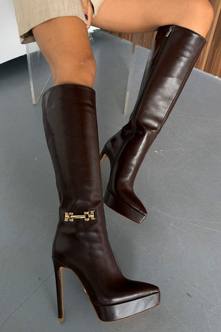 Darcy Toka Detaylı İnce Topuk 13 Cm Kahverengi Mat Platform