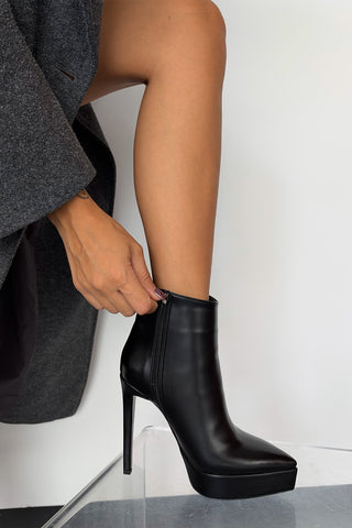 Babs İnce Topuk 13 Cm Siyah Mat Platform Bot