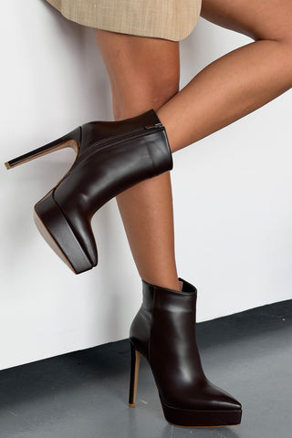 Babs İnce Topuk 13 Cm Kahve Mat Platform Bot