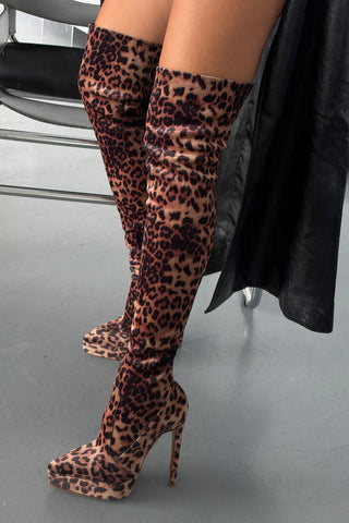 Lotta Streç Diz Üstü İnce Topuk 13 Cm Leopar Platform