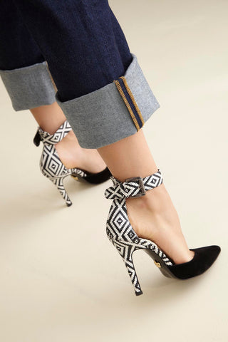 153 02 Walk İnce Topuk 10 Cm Siyah Stiletto