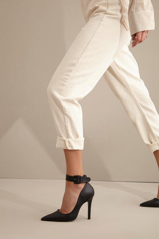 Obsidian Bilekten Bantlı İnce Topuk 10 Cm Siyah Mat Stiletto