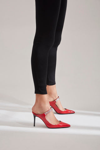 Minerva Stiletto Taş Detaylı İnce Topuk 8 Cm Kırmızı Terlik