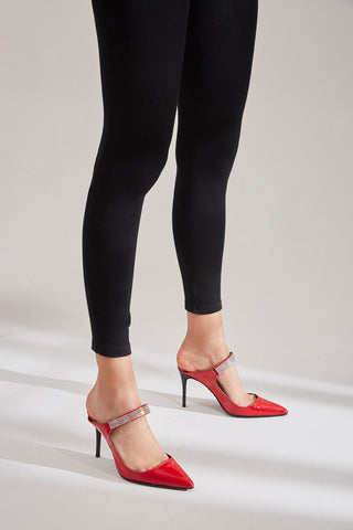 Minerva Stiletto Taş Detaylı İnce Topuk 8 Cm Kırmızı Terlik