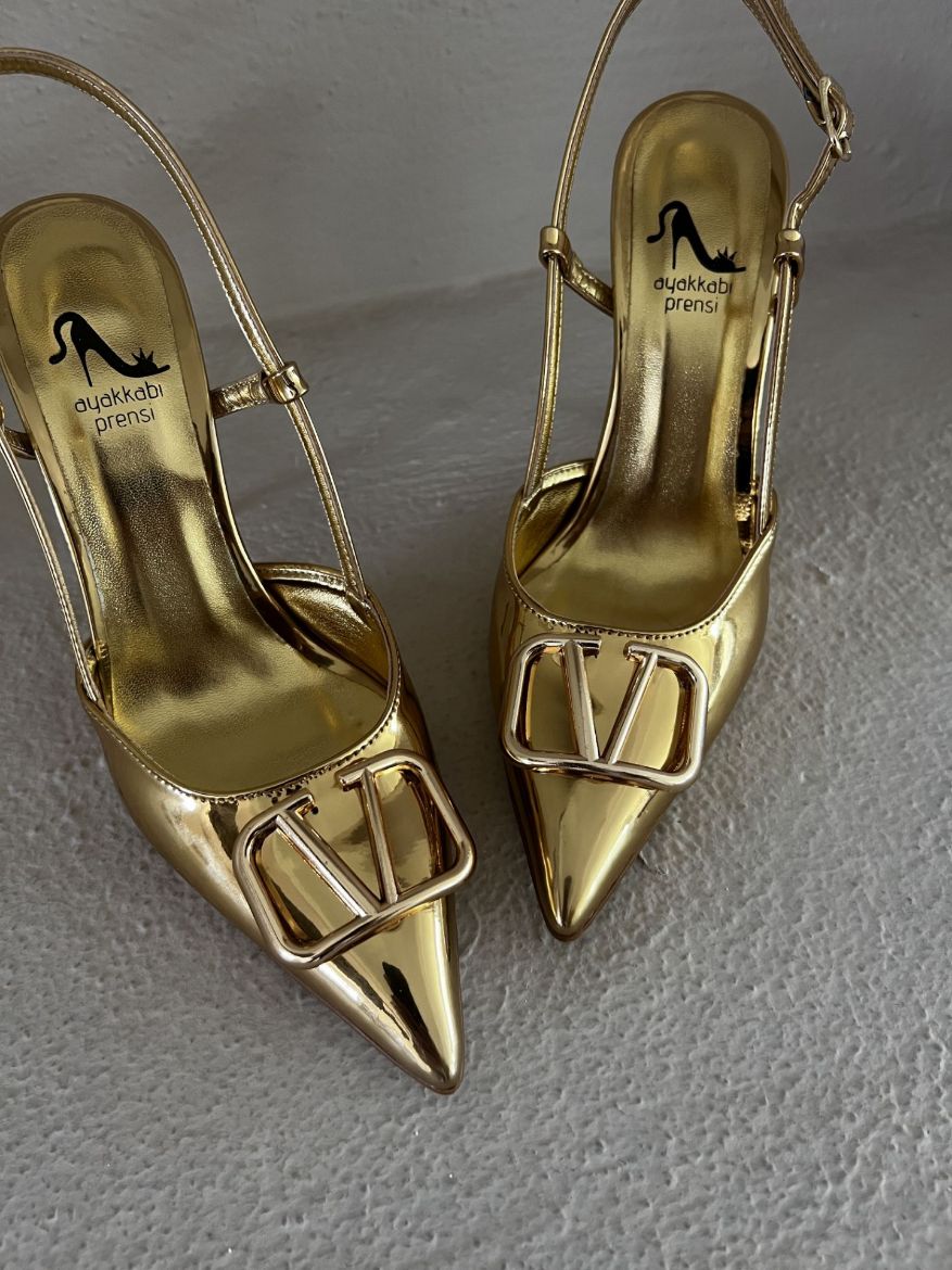 Liva V Detay İnce Topuk 10 Cm Gold Stiletto resmi